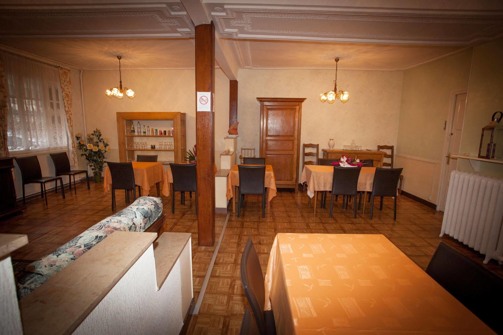 Hotel De La Cite Châlons-en-Champagne Kültér fotó