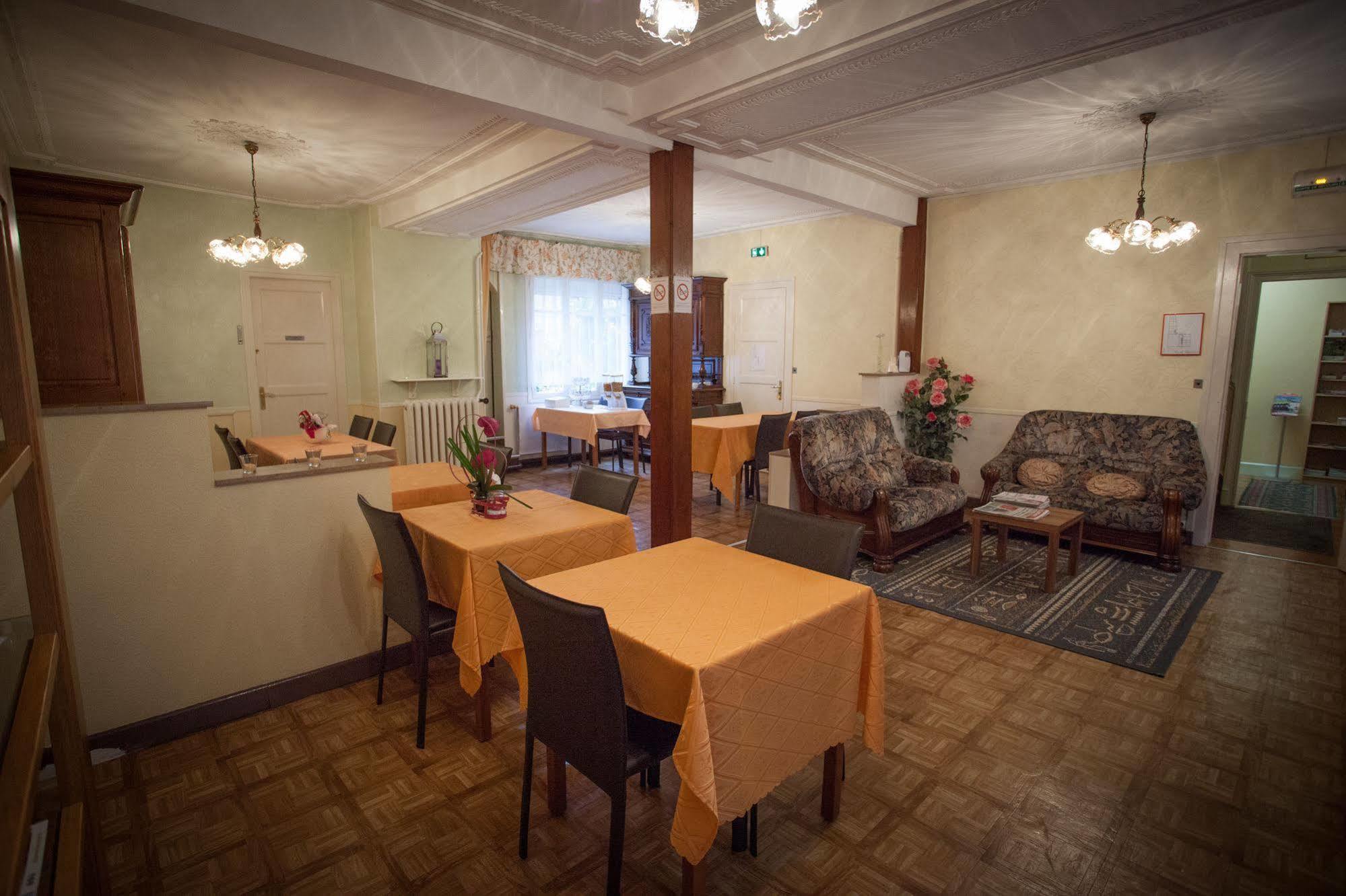 Hotel De La Cite Châlons-en-Champagne Kültér fotó